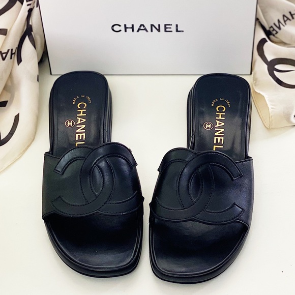 SOLD CHANEL Cambon CC Black calfskin leather 36 - Picture 2 of 7